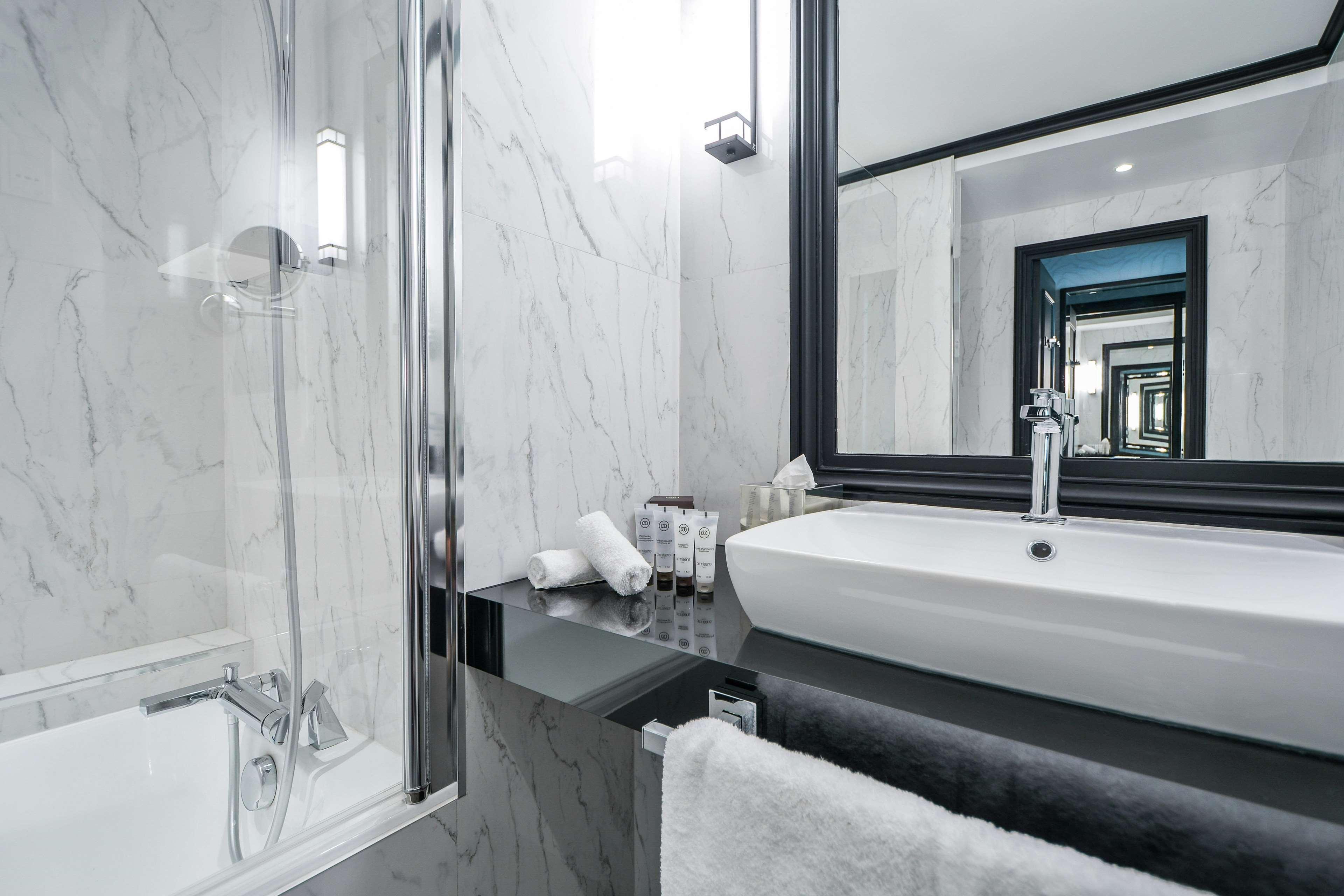 Hotel Maison Astor Paris, Curio Collection By Hilton París