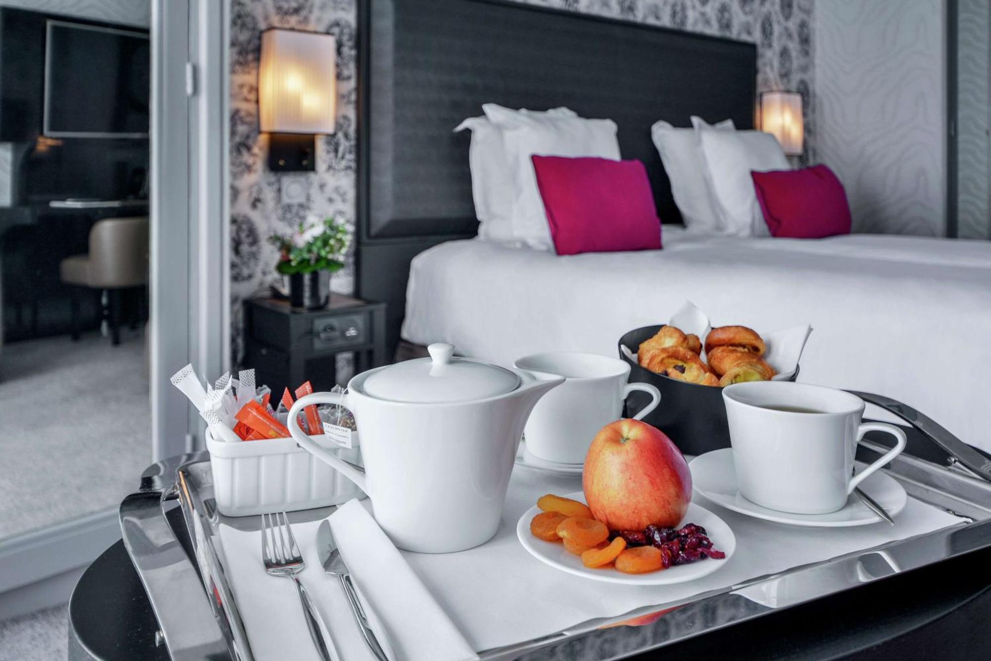 Hotel Maison Astor Paris, Curio Collection By Hilton Parijs